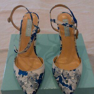 Betsey Johnson Blue Heels Size 8.